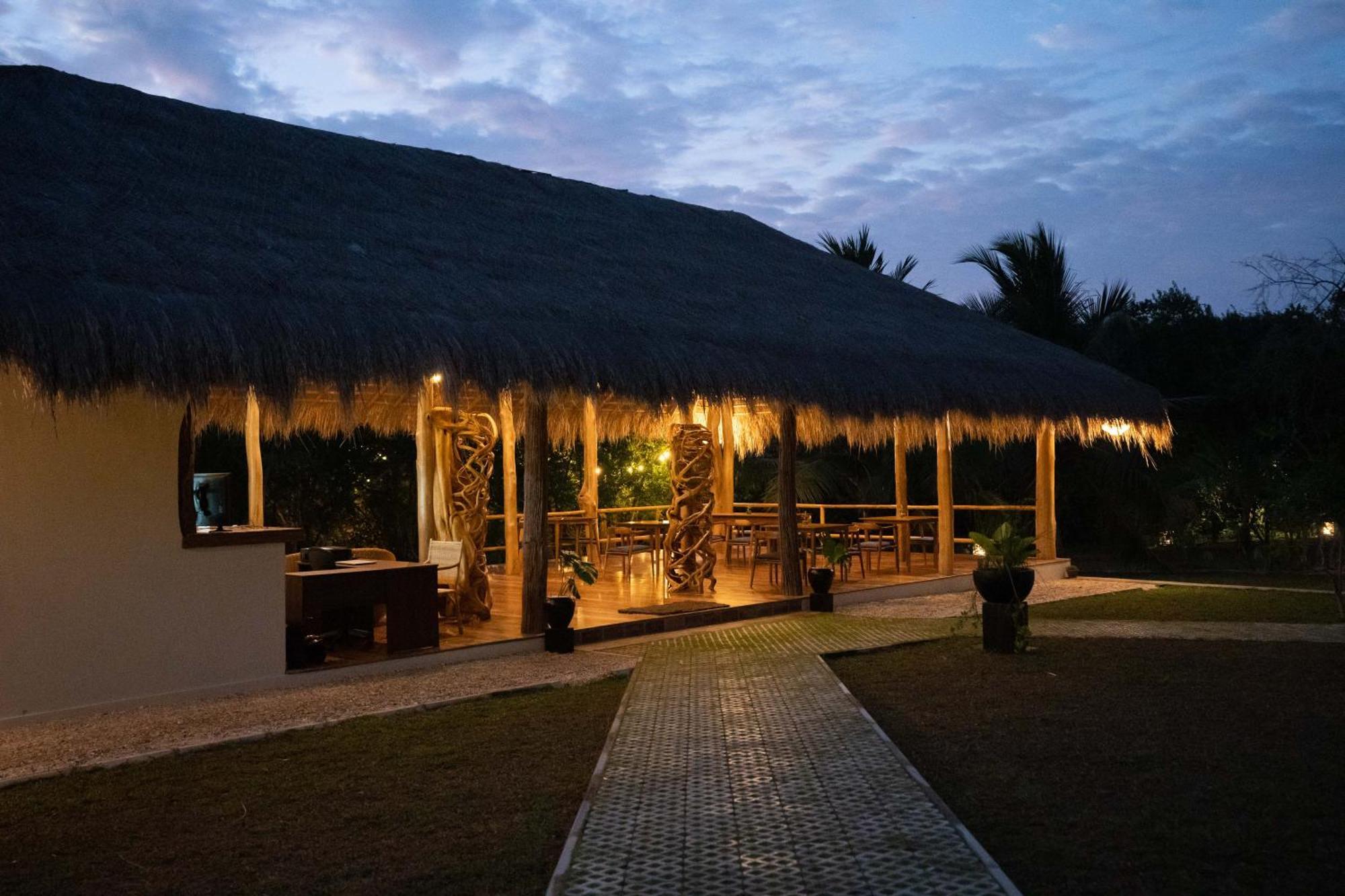 Hotel Omkara Rekawa Tangalle Exteriér fotografie