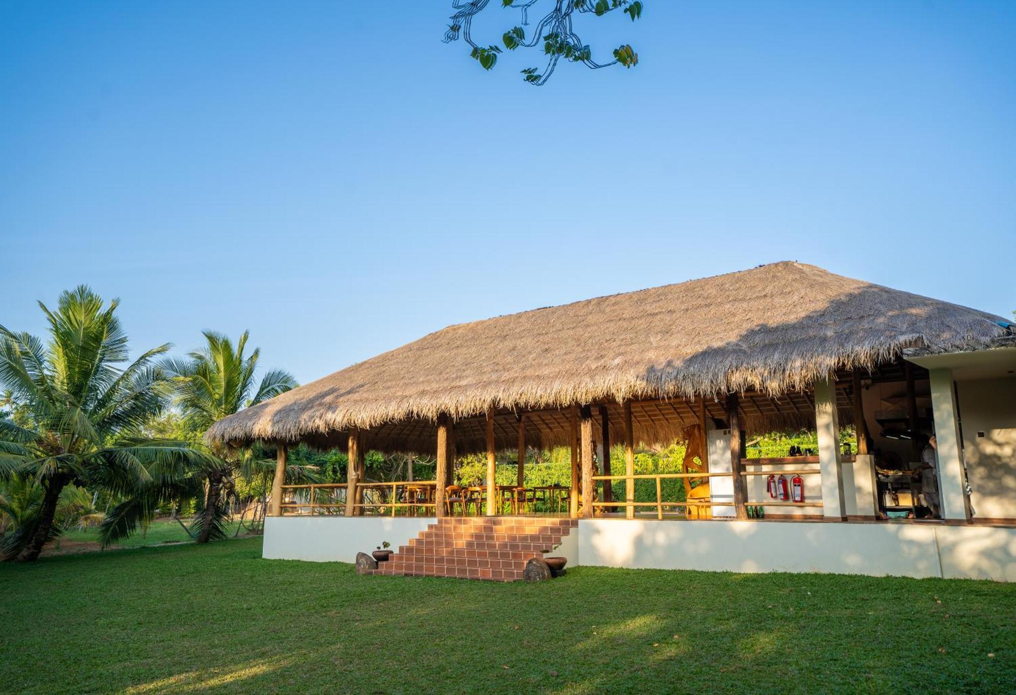 Hotel Omkara Rekawa Tangalle Exteriér fotografie